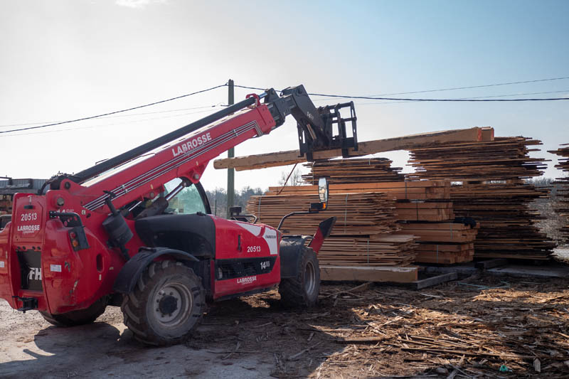 Travaux de sciage de bois Lablachère