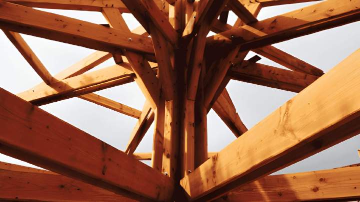 Structures robustes et durables en essence de châtaignier noble